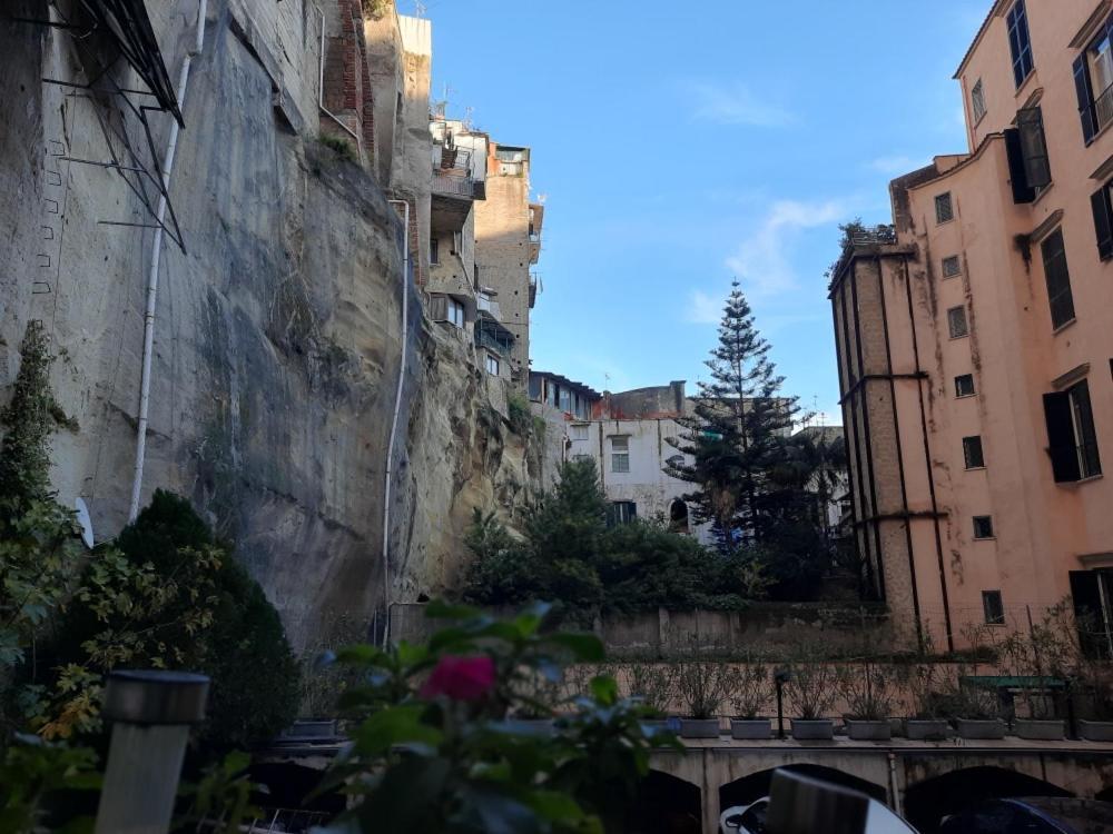 La Casa Nella Roccia Leilighet Napoli Eksteriør bilde