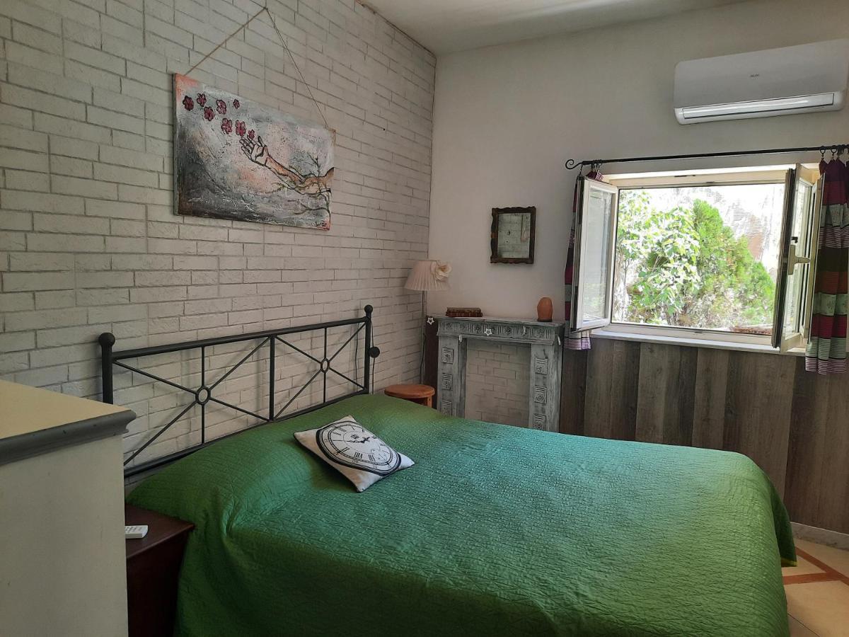 La Casa Nella Roccia Leilighet Napoli Eksteriør bilde